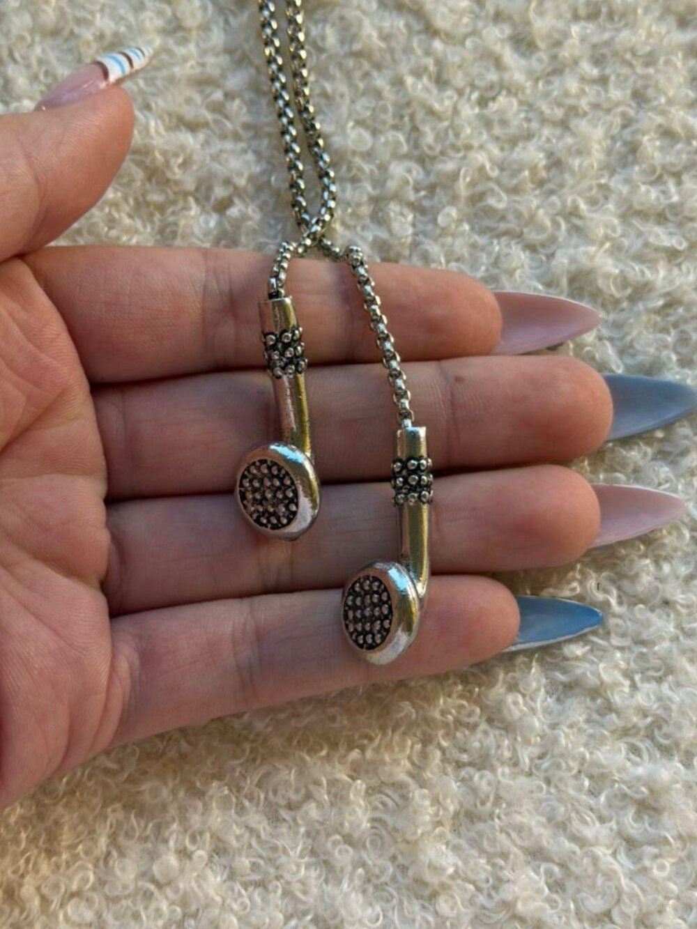 Silver Rapper Earbud Chain Punk Necklace - Picture 2 of 4